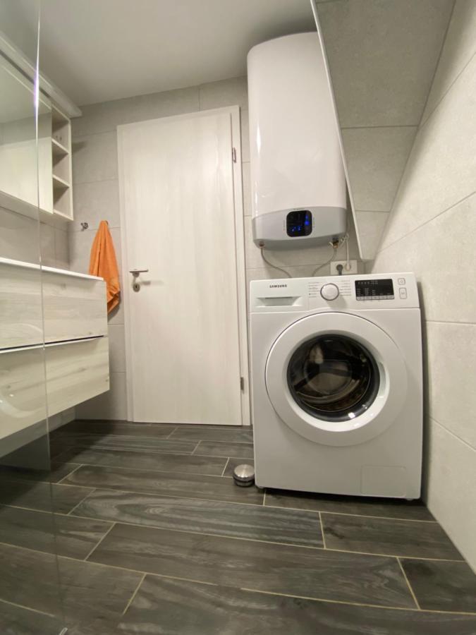 Apartma Sinitus Izola Exterior foto