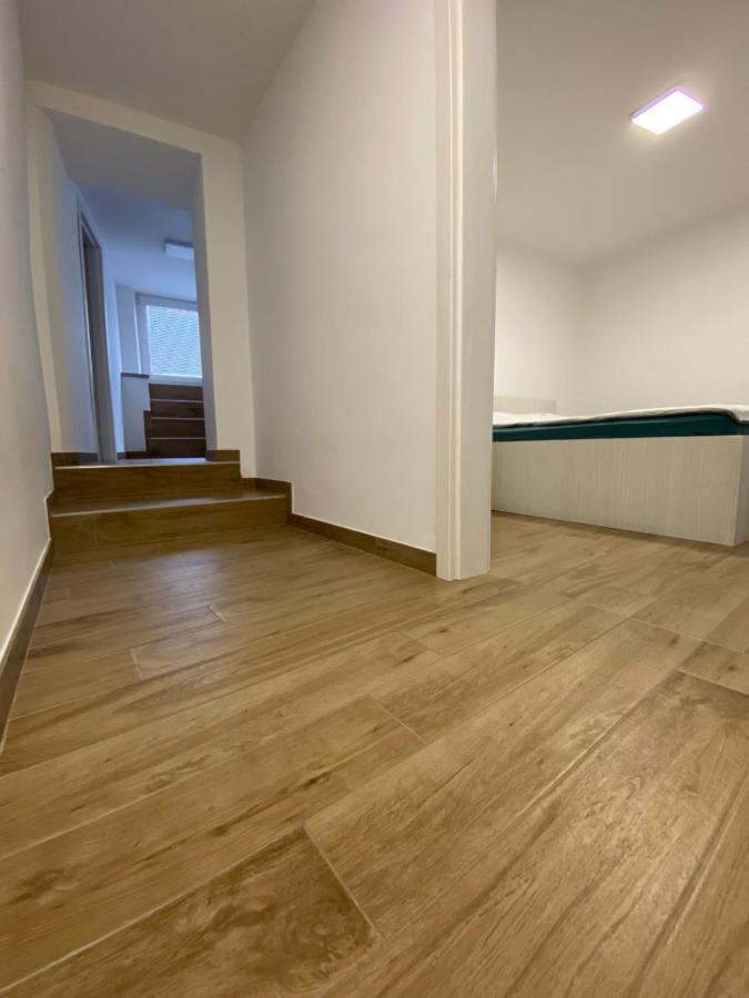 Apartma Sinitus Izola Exterior foto